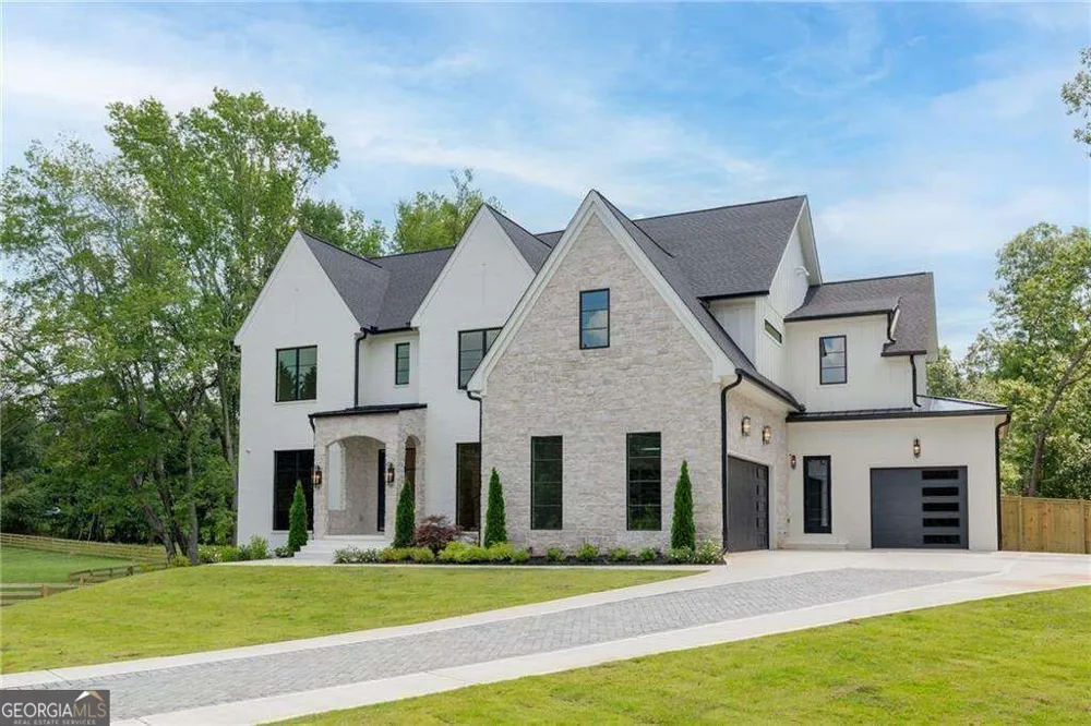 290 Christopher Robin Road Alpharetta, GA 30005