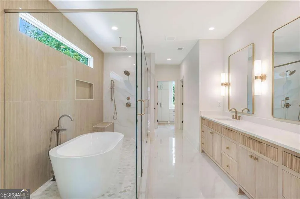 290 Christopher Robin Road Alpharetta, GA 30005