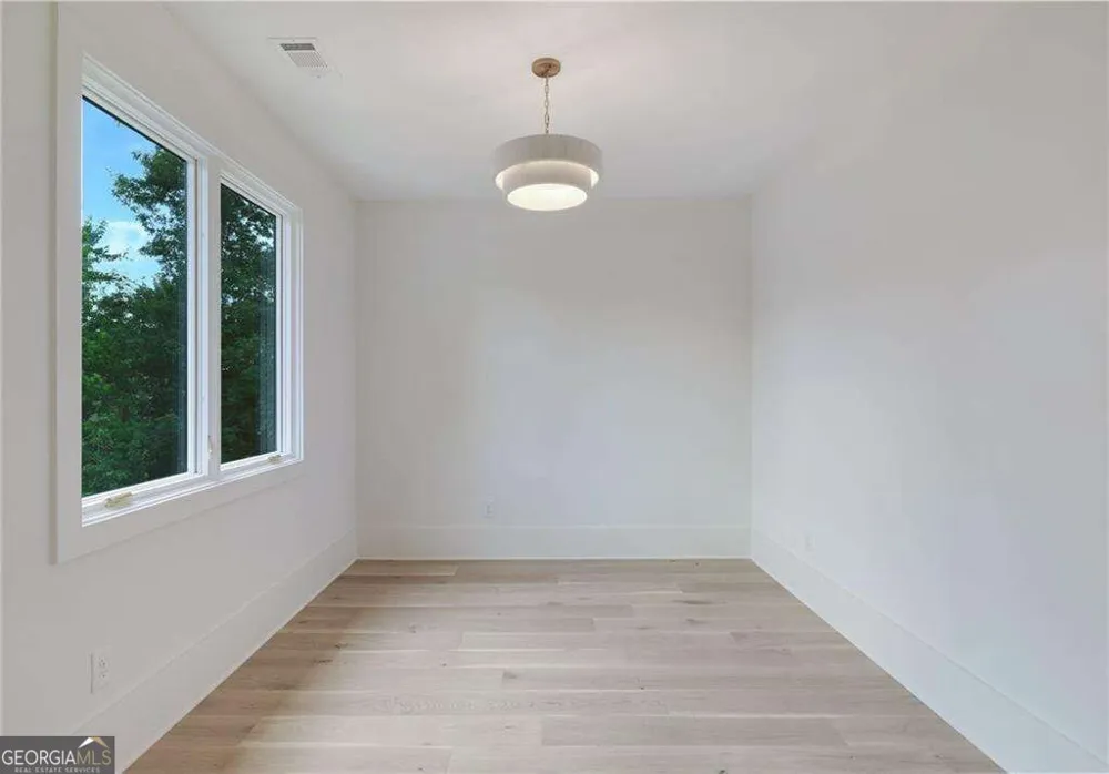 290 Christopher Robin Road Alpharetta, GA 30005