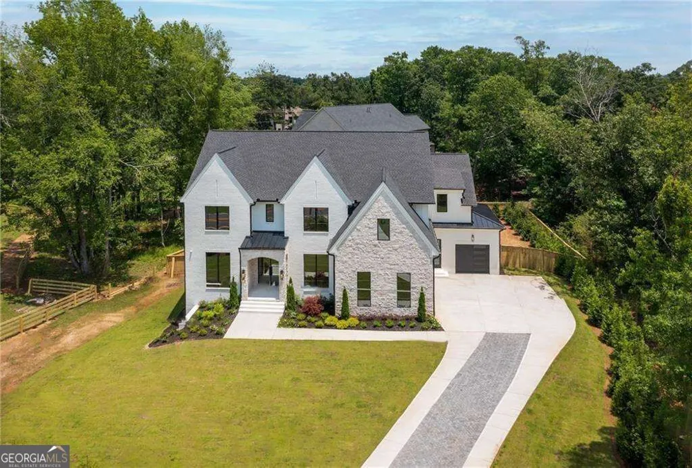 290 Christopher Robin Road Alpharetta, GA 30005