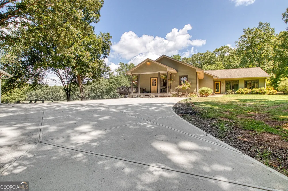 792 Fincher RD Moreland, GA 30259