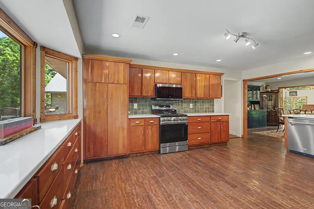792 Fincher RD Moreland, GA 30259