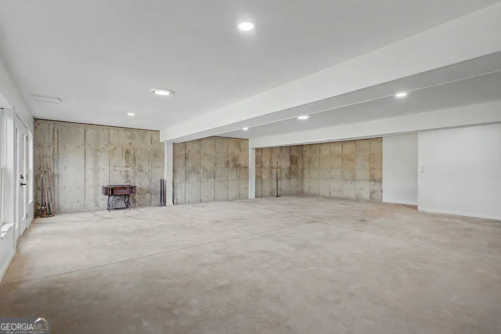 792 Fincher RD Moreland, GA 30259