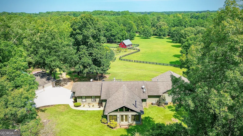 792 Fincher RD Moreland, GA 30259