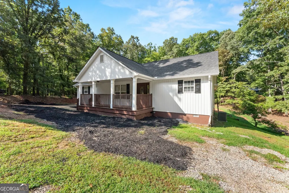 3528 Looper Lake RD Gainesville, GA 30506