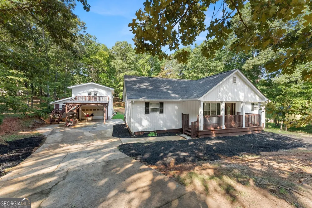 3528 Looper Lake RD Gainesville, GA 30506