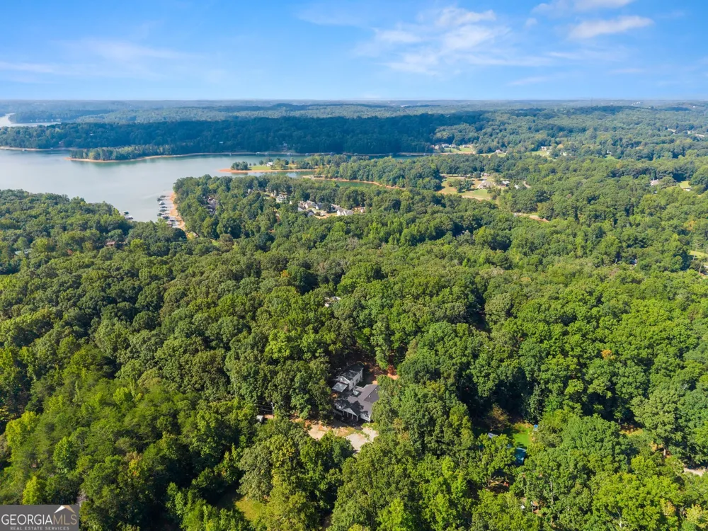 3528 Looper Lake RD Gainesville, GA 30506