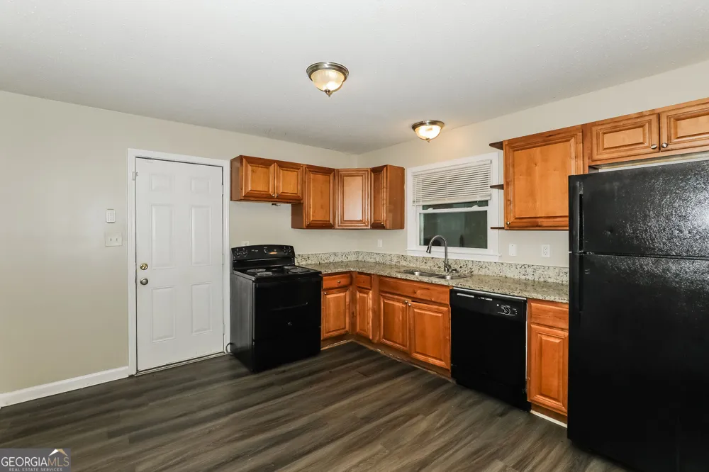 1596 Plover RD Jonesboro, GA 30238