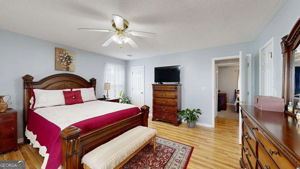 157 Scarlett Ohara DR Ailey, GA 30410