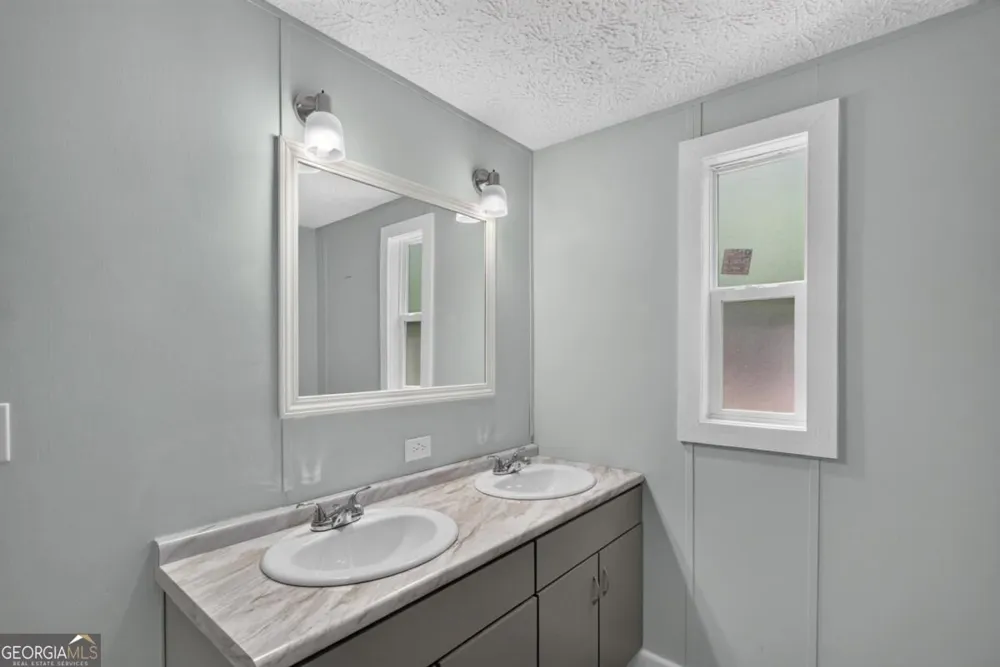 187 Rockville Springs DR Eatonton, GA 31024