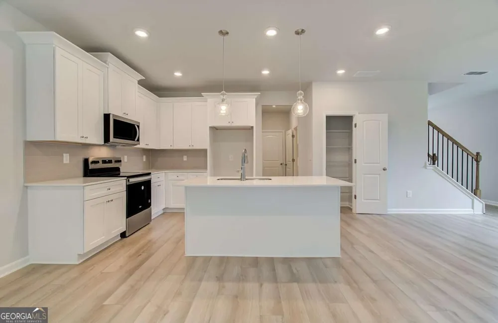 1 Camellia DR Fairburn, GA 30213