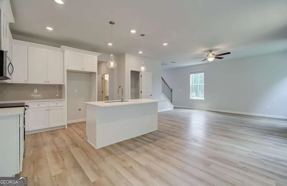 1 Camellia DR Fairburn, GA 30213