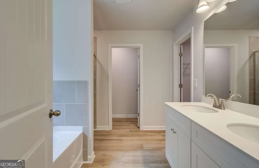 1 Camellia DR Fairburn, GA 30213