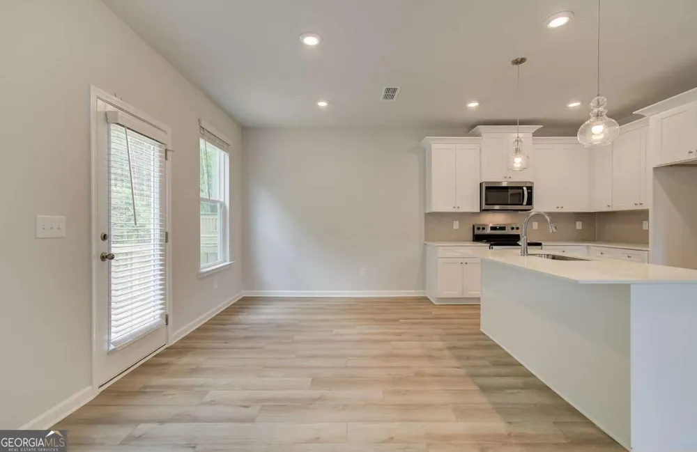 1 Camellia DR Fairburn, GA 30213