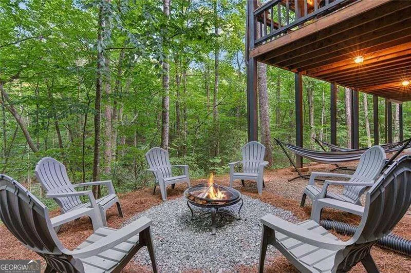 889 Granny Branch DR Blue Ridge, GA 30513