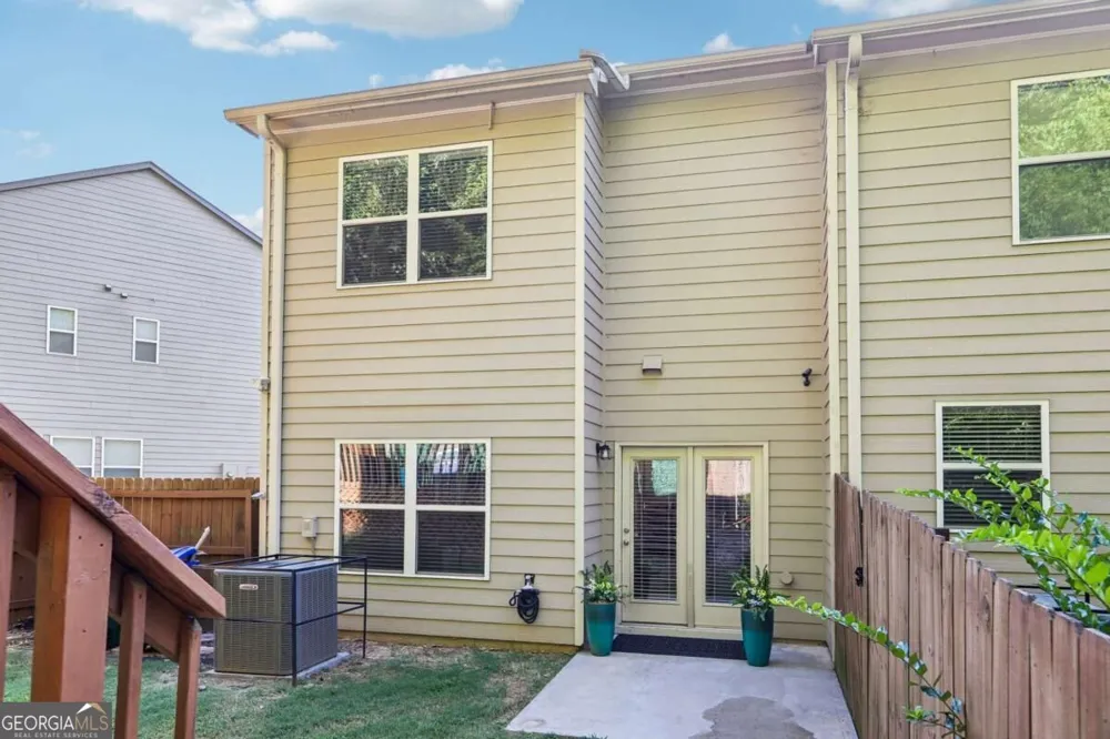 2213 Triple Crown LN Lithonia, GA 30058