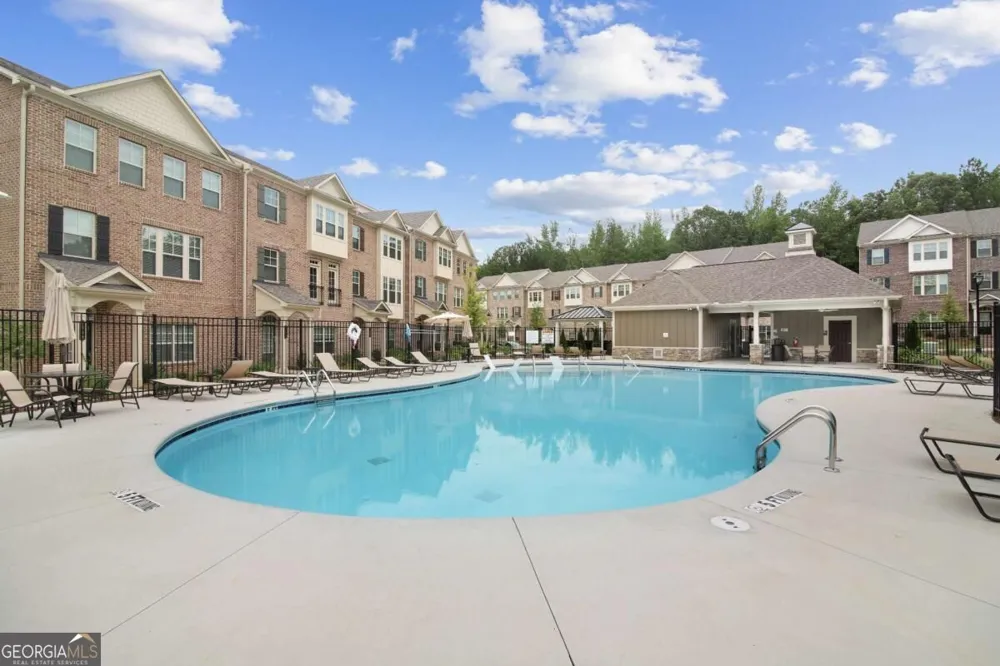 1427 Halstead PL Suwanee, GA 30024