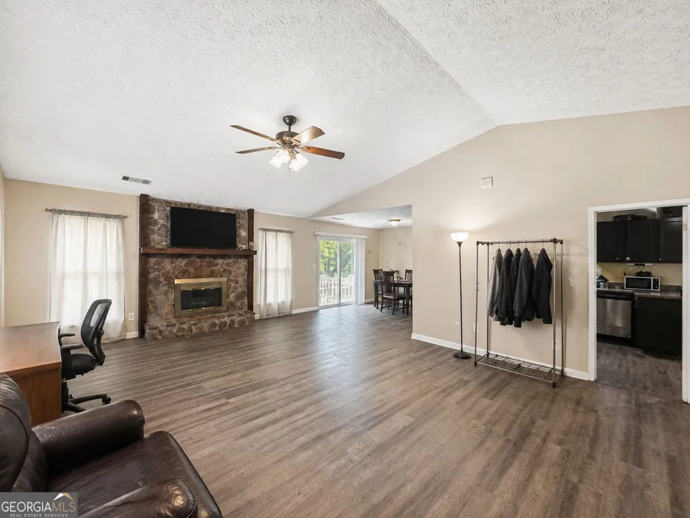 8674 Cedar Creek RDG Riverdale, GA 30274