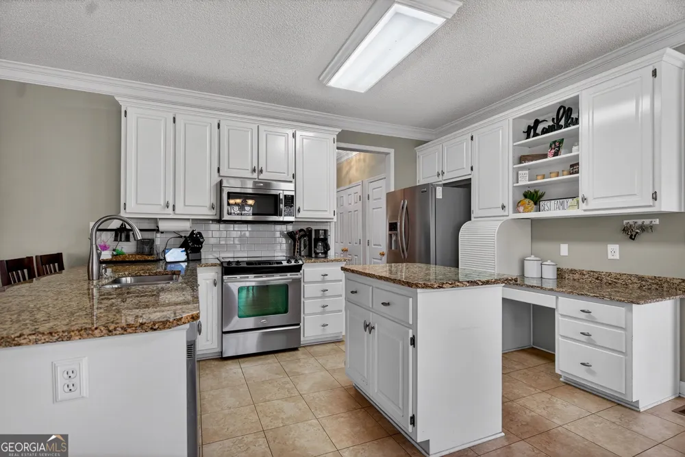 227 Ashford CIR LaGrange, GA 30240
