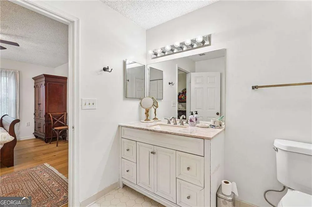 403 Mill Pond CT SE Smyrna, GA 30082
