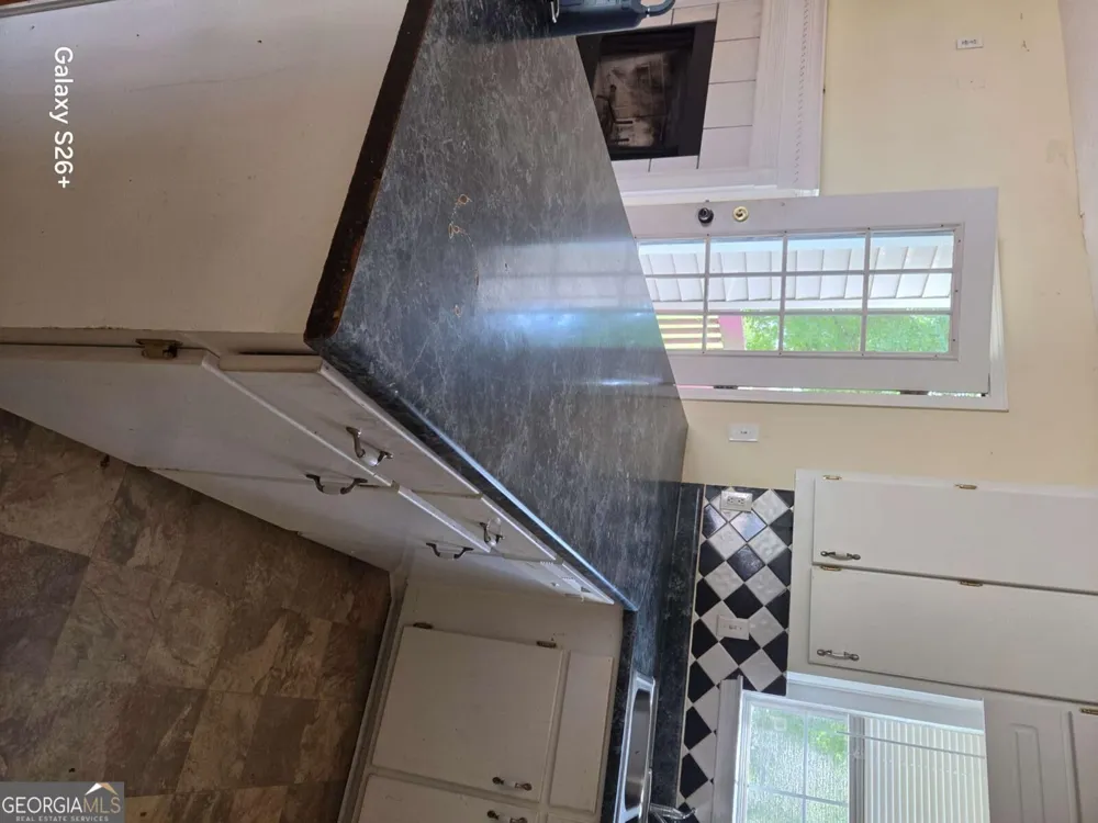 8257 Mountain PASS Riverdale, GA 30274