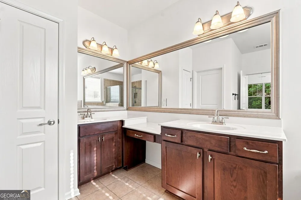 238 Balsam DR Canton, GA 30114
