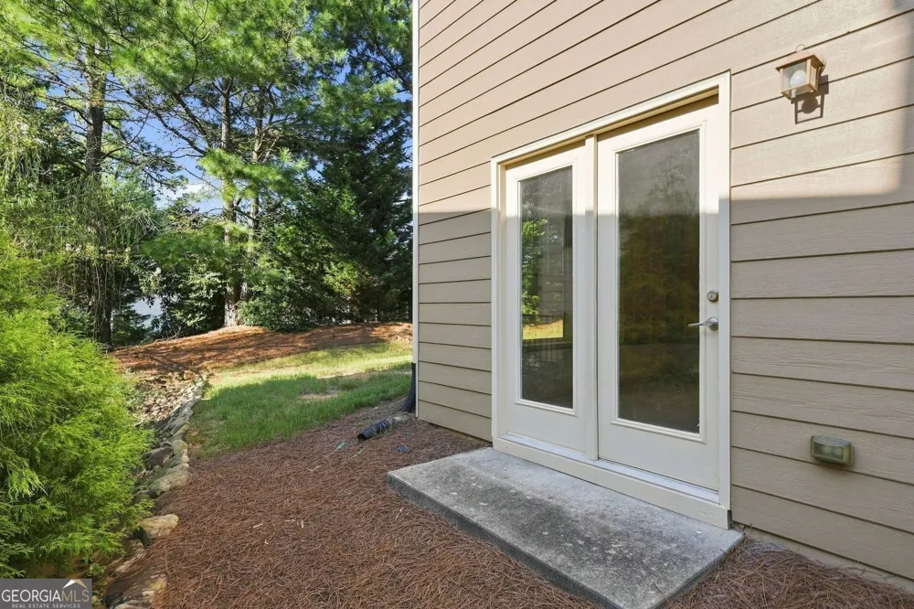238 Balsam DR Canton, GA 30114