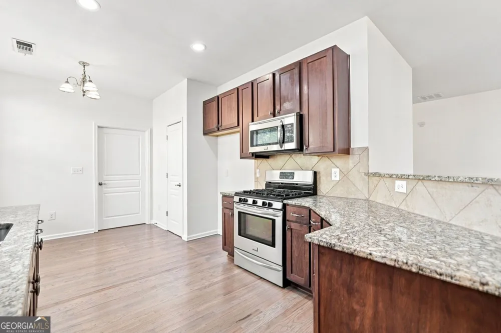 238 Balsam DR Canton, GA 30114