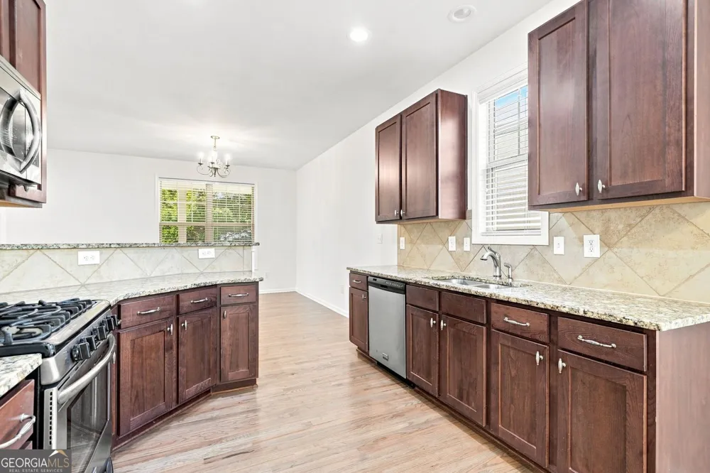 238 Balsam DR Canton, GA 30114