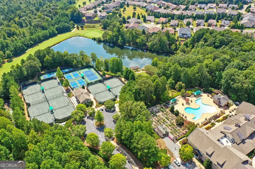 238 Balsam DR Canton, GA 30114