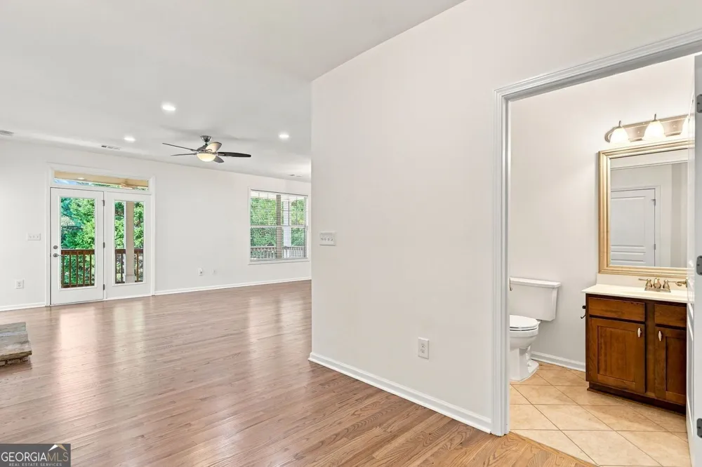 238 Balsam DR Canton, GA 30114