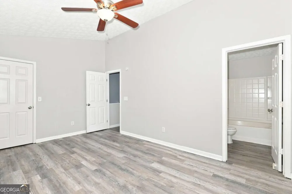 2002 Grove WAY Hampton, GA 30228