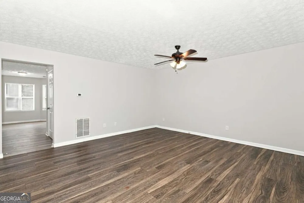 2002 Grove WAY Hampton, GA 30228