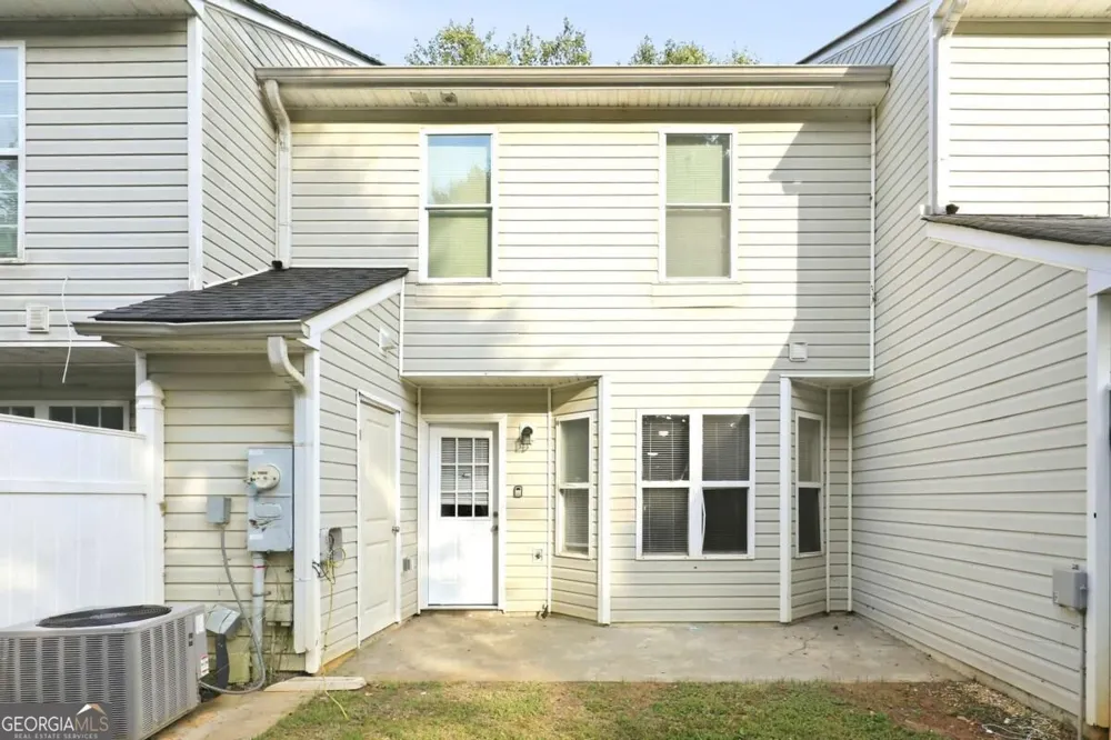 2002 Grove WAY Hampton, GA 30228