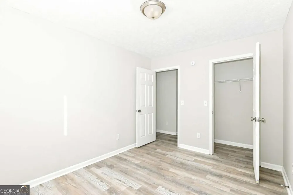 2002 Grove WAY Hampton, GA 30228