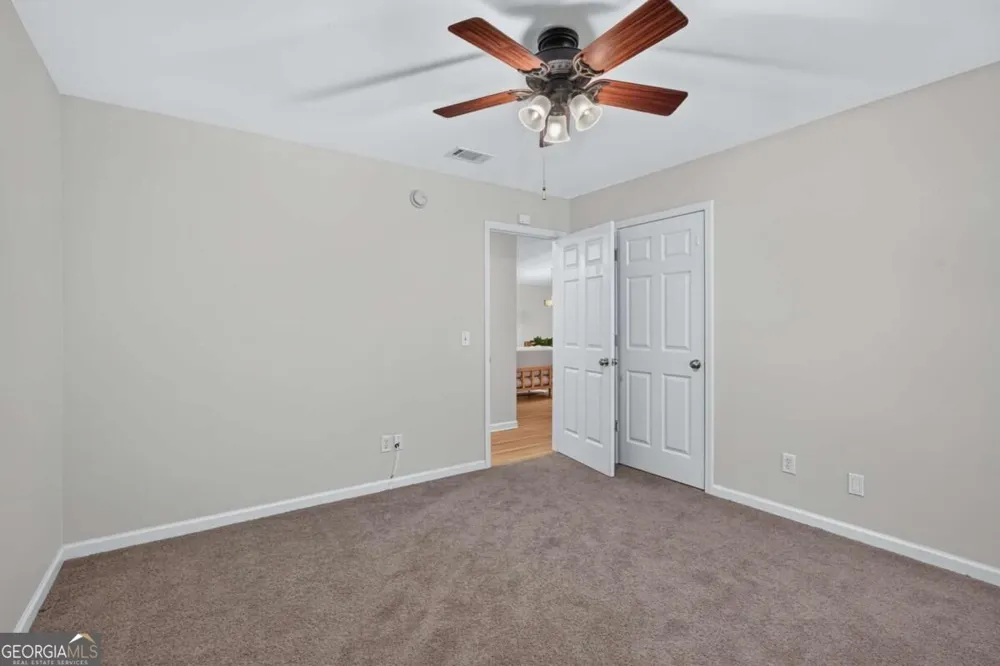 137 Spring Lakes DR Savannah, GA 31407