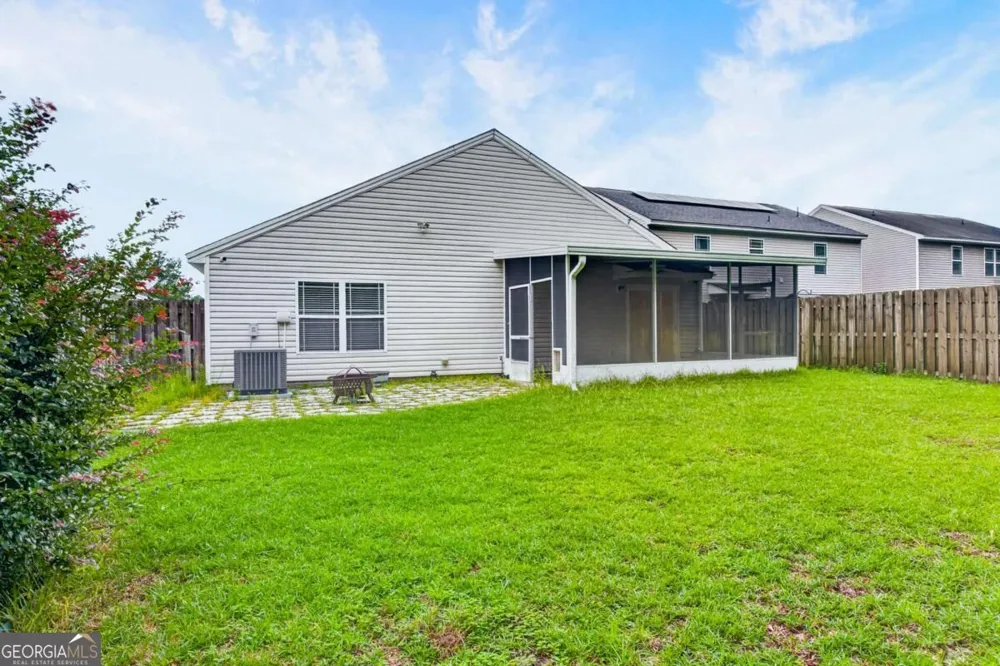 137 Spring Lakes DR Savannah, GA 31407