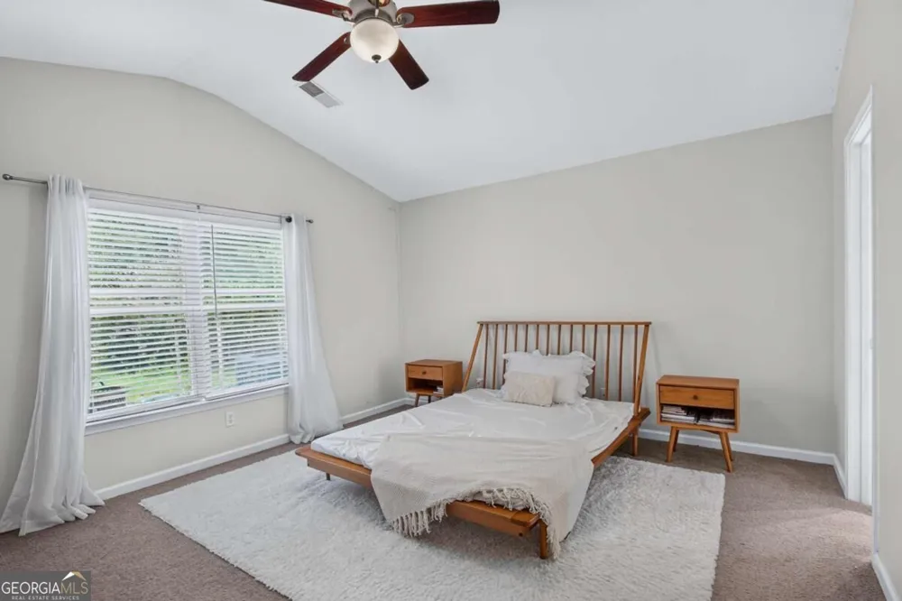 137 Spring Lakes DR Savannah, GA 31407