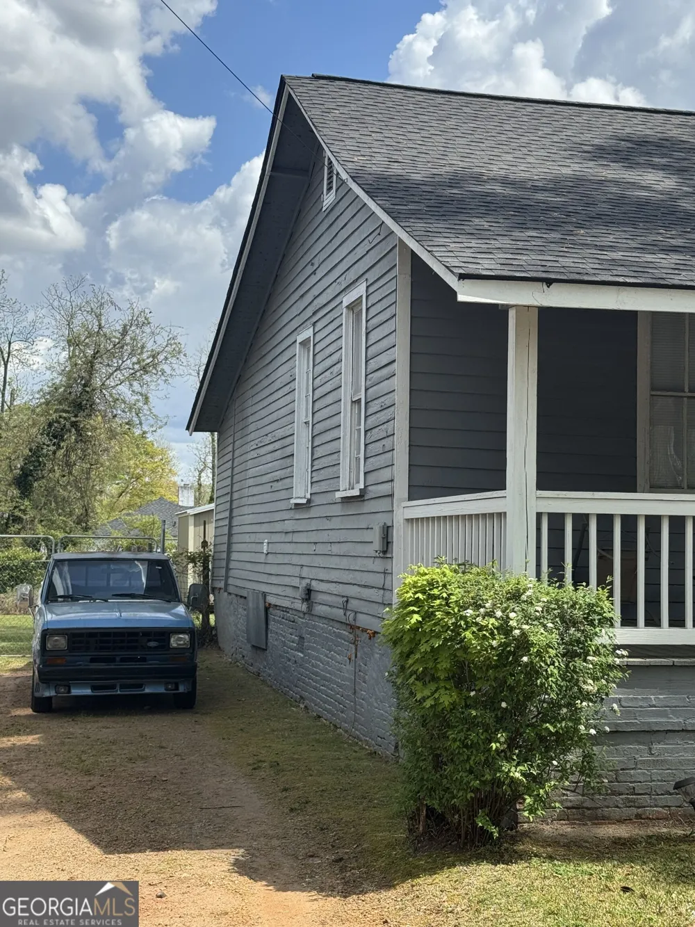 322 N 6th ST Griffin, GA 30223