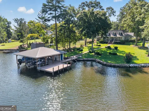 1094 Crooked Creek RD