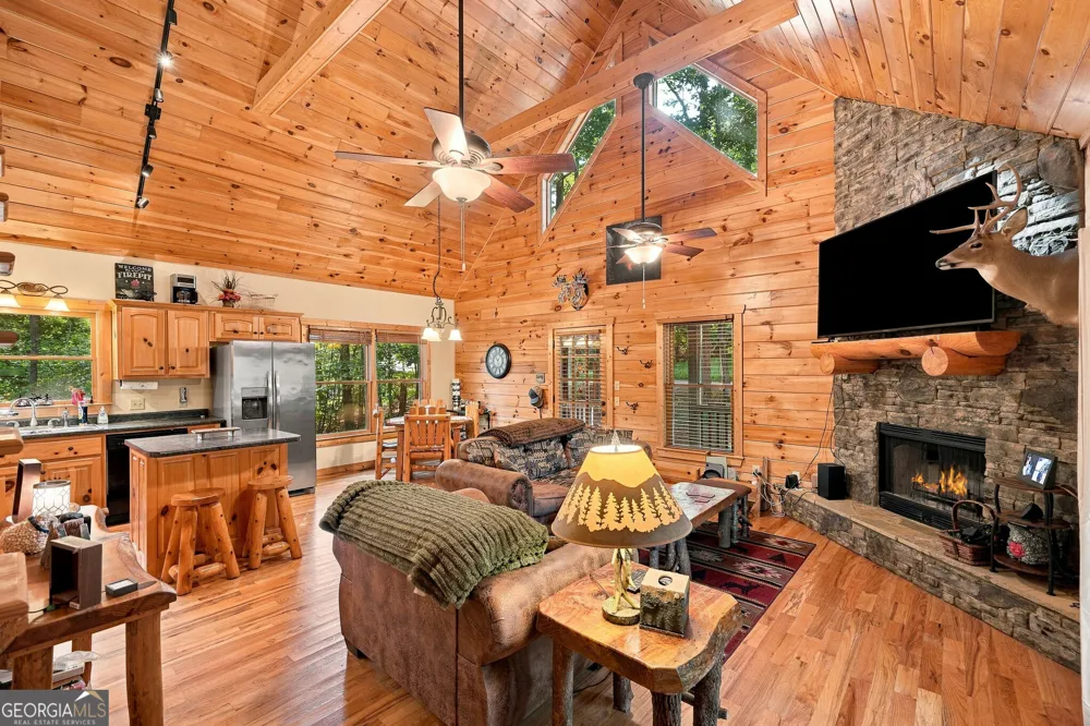 529 Newel DR Ellijay, GA 30540