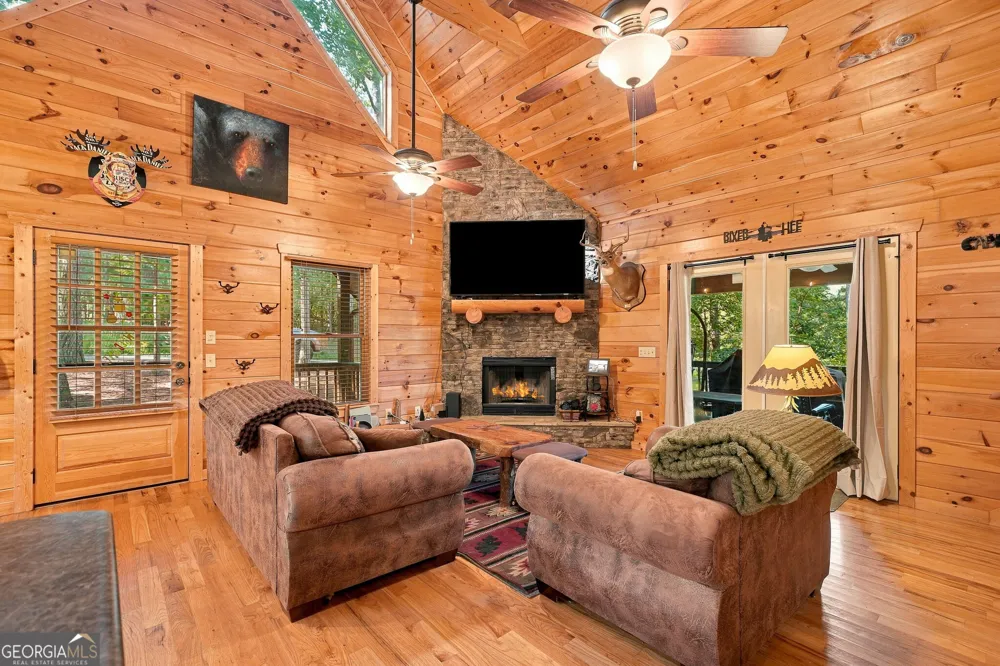 529 Newel DR Ellijay, GA 30540