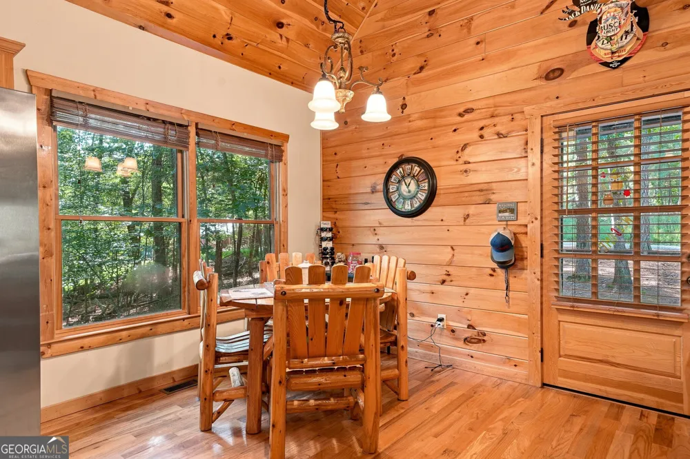 529 Newel DR Ellijay, GA 30540