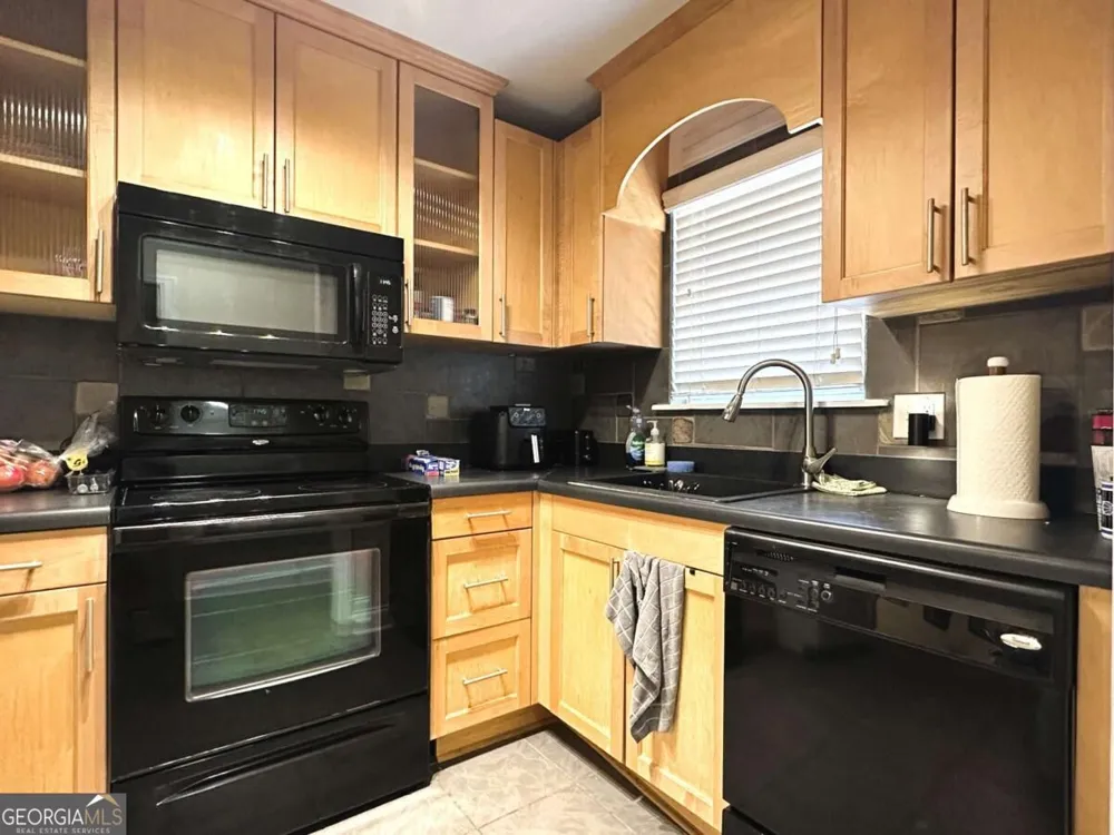 1055 Baxter ST Athens, GA 30606