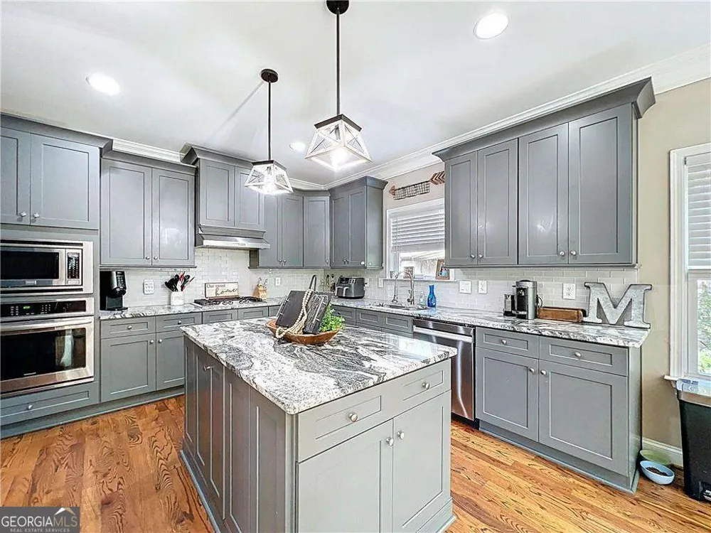 9 Hillshire DR Cartersville, GA 30120