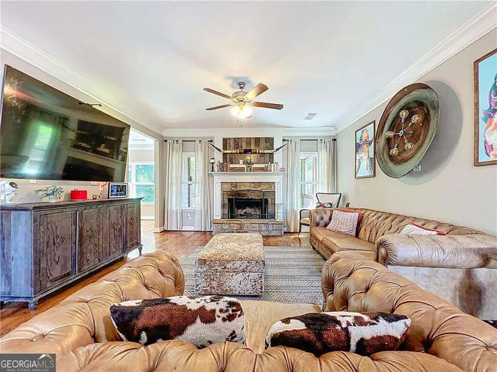 9 Hillshire DR Cartersville, GA 30120