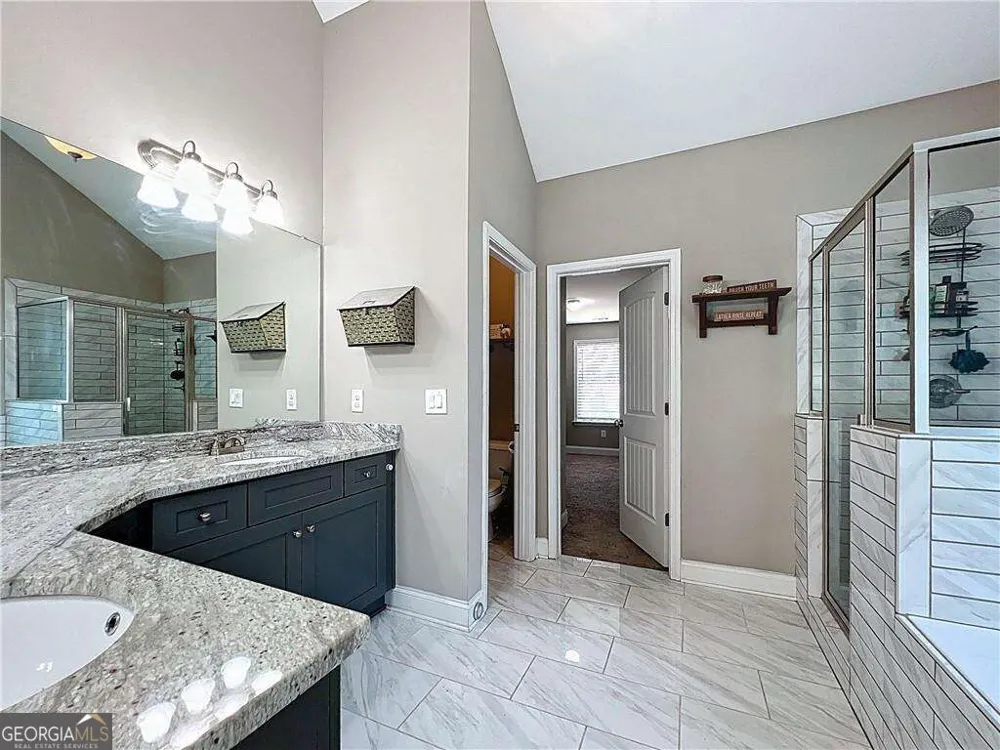 9 Hillshire DR Cartersville, GA 30120