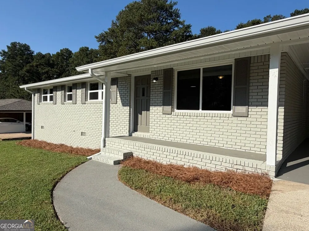 65 W Meadowcliff CIR Carrollton, GA 30116