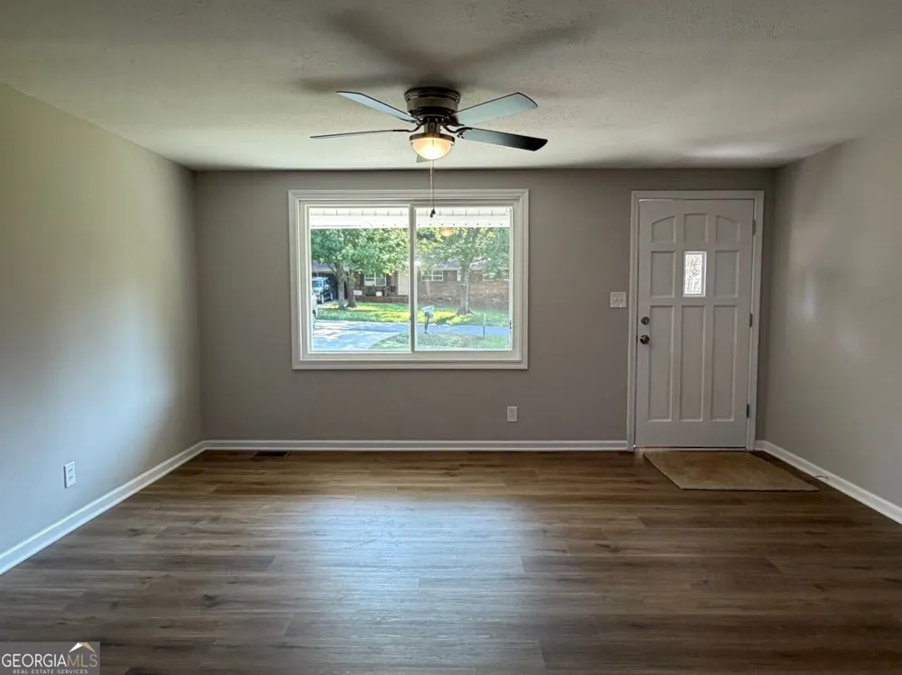 65 W Meadowcliff CIR Carrollton, GA 30116