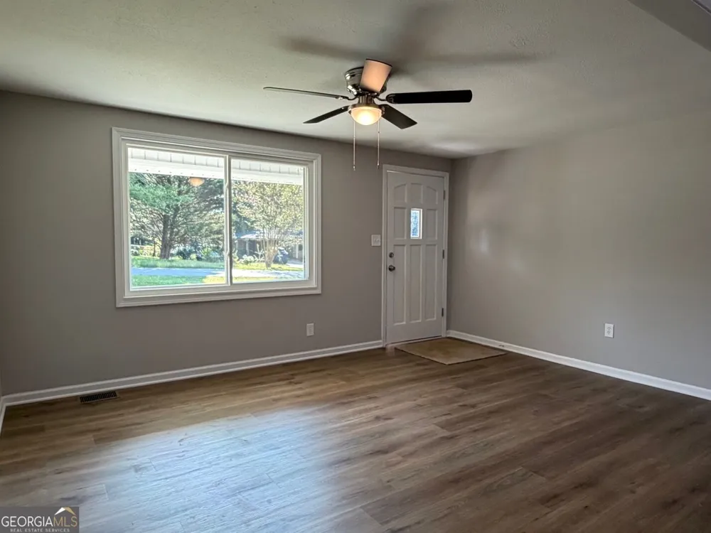65 W Meadowcliff CIR Carrollton, GA 30116
